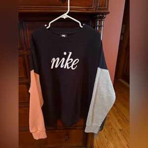 Nike Sweatshirt